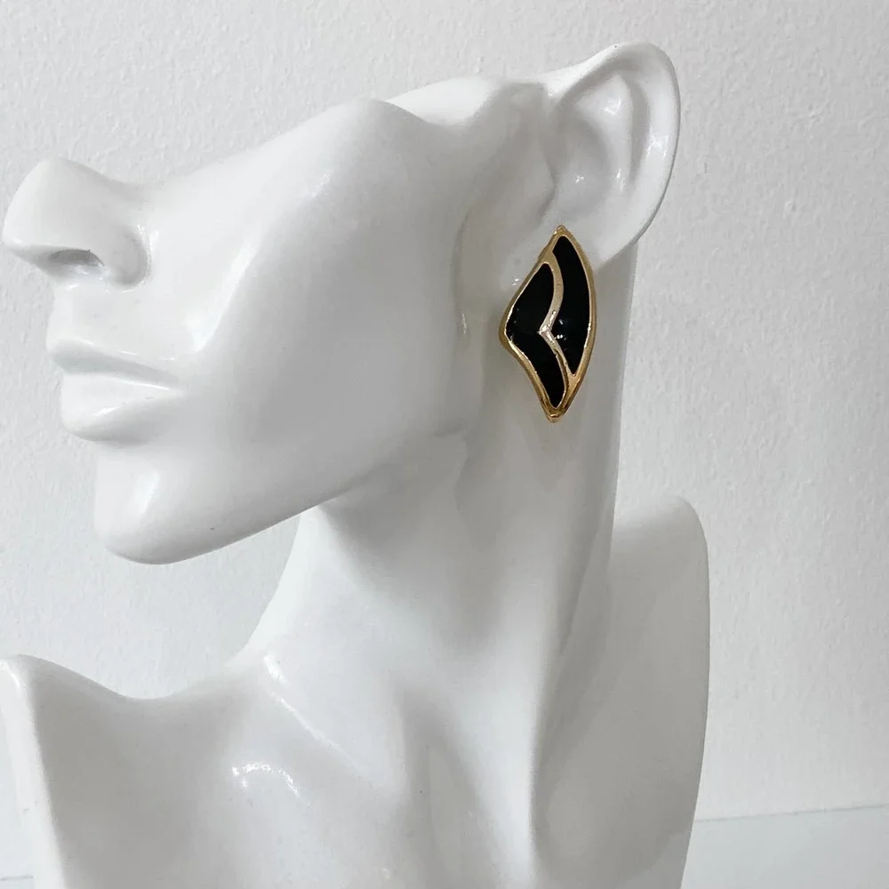 VTG Black Gold Geometric Wave Earrings